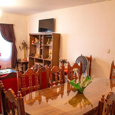 Villa Flores, Casa En El Centro De Маскота Экстерьер фото