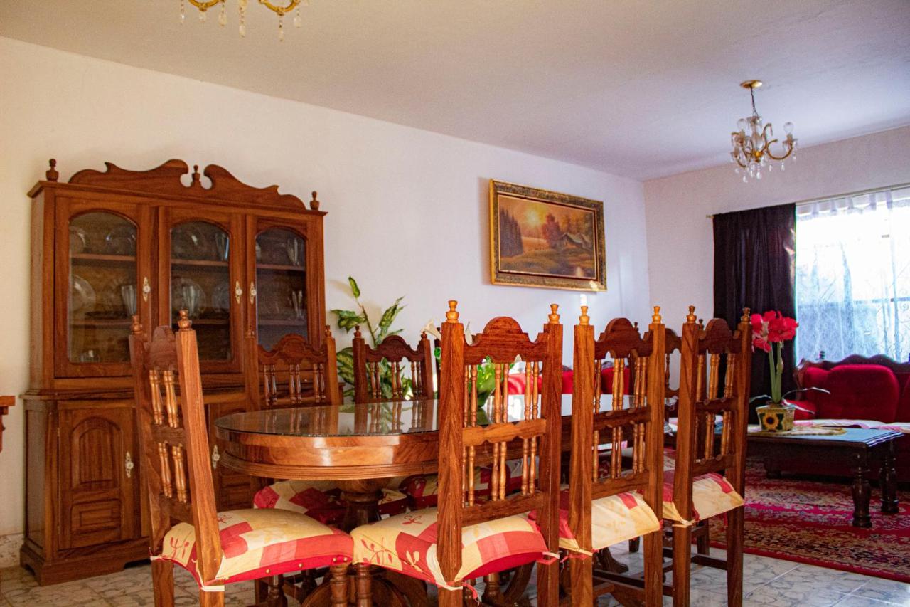 Villa Flores, Casa En El Centro De Маскота Экстерьер фото
