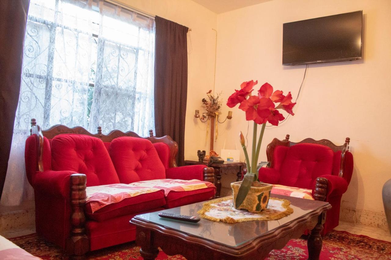 Villa Flores, Casa En El Centro De Маскота Экстерьер фото
