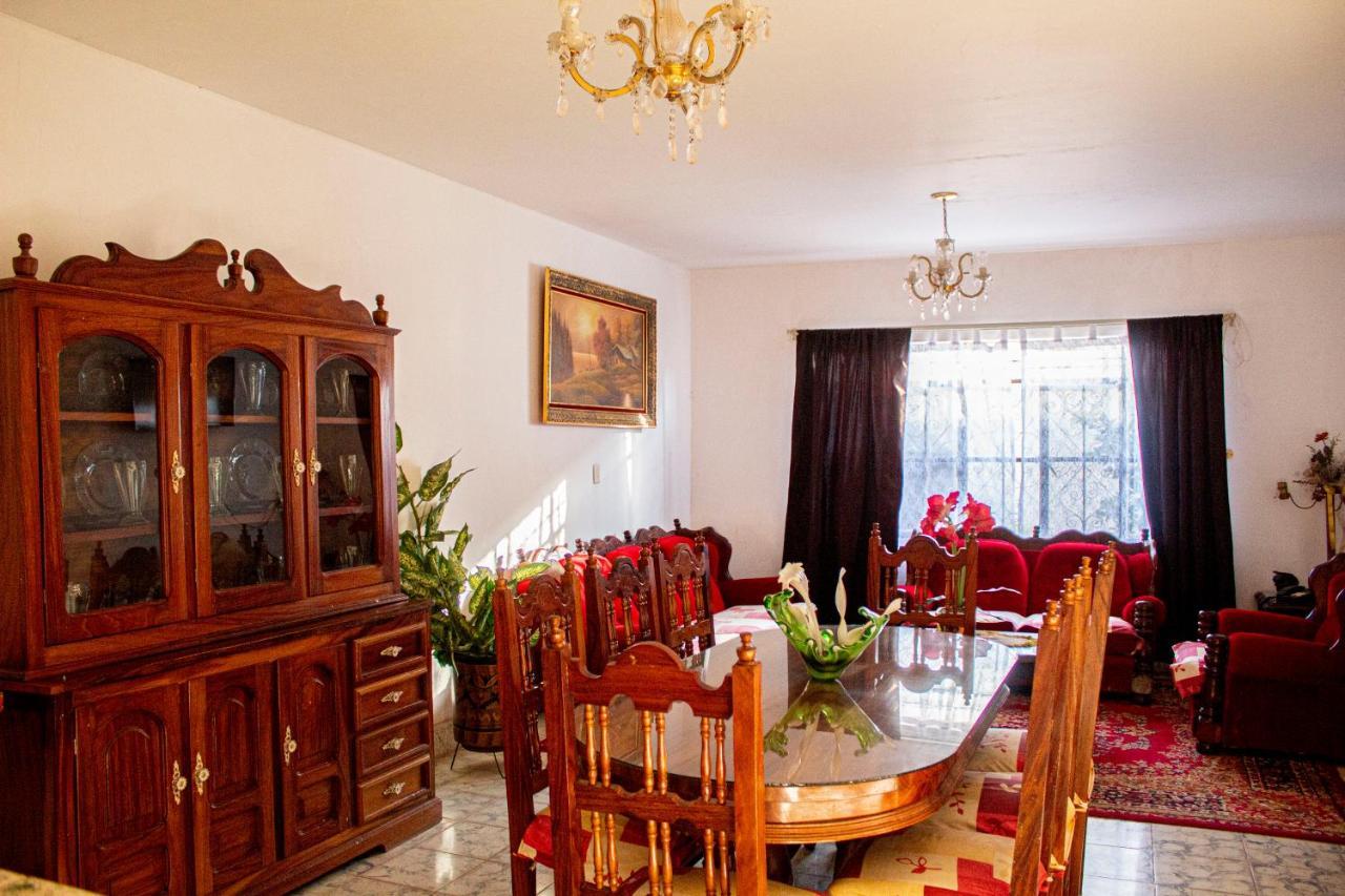 Villa Flores, Casa En El Centro De Маскота Экстерьер фото