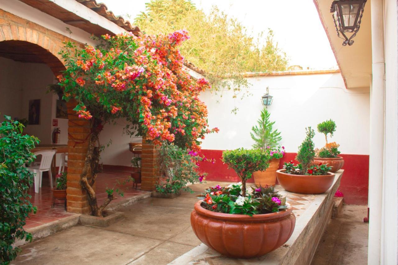 Villa Flores, Casa En El Centro De Маскота Экстерьер фото