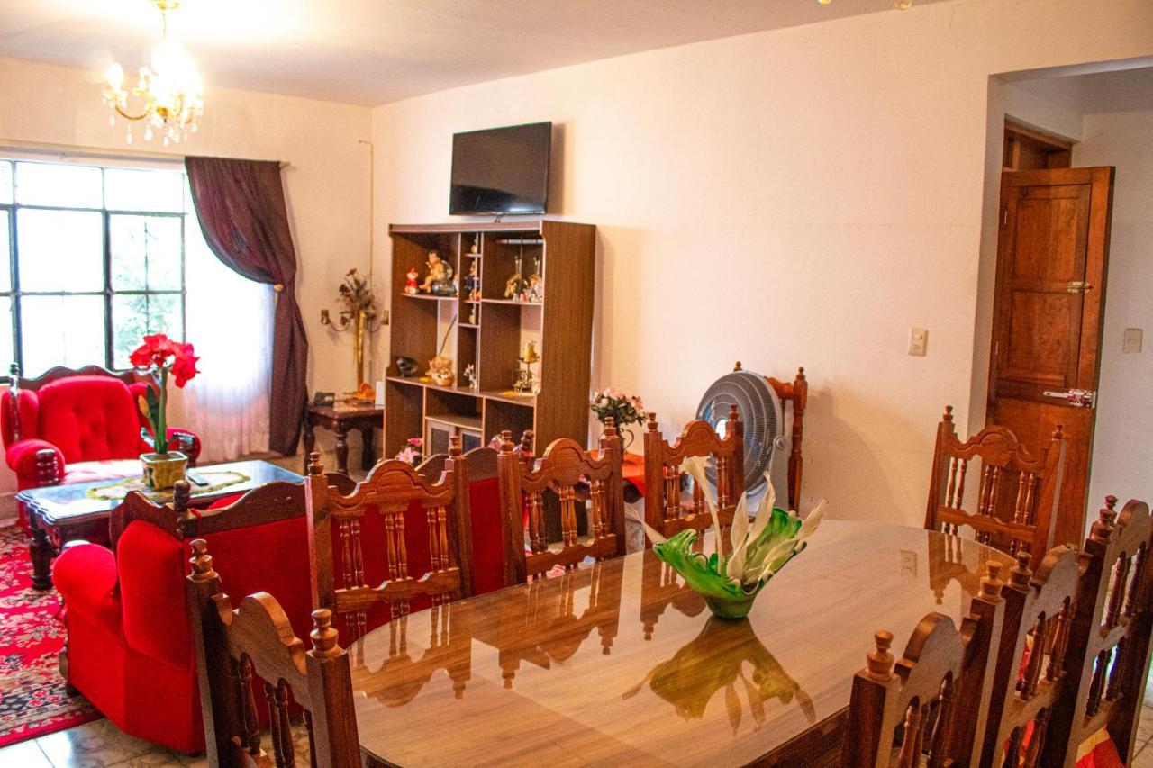Villa Flores, Casa En El Centro De Маскота Экстерьер фото